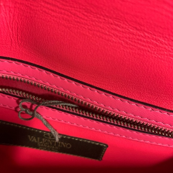 🔥VALENTINO CAMO BAG🔥 - Picture 9 of 13